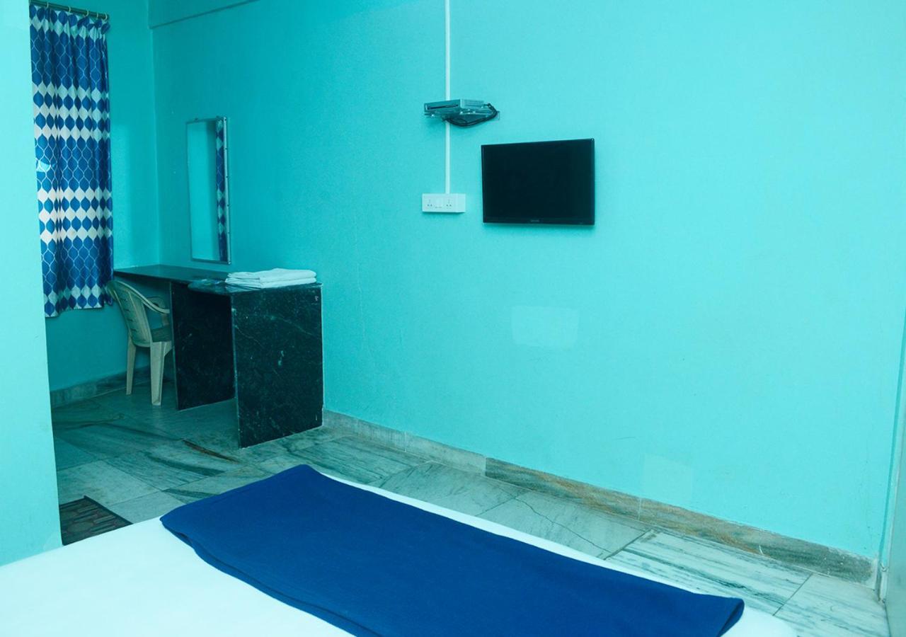 Srk Hotel Мумбаи Экстерьер фото