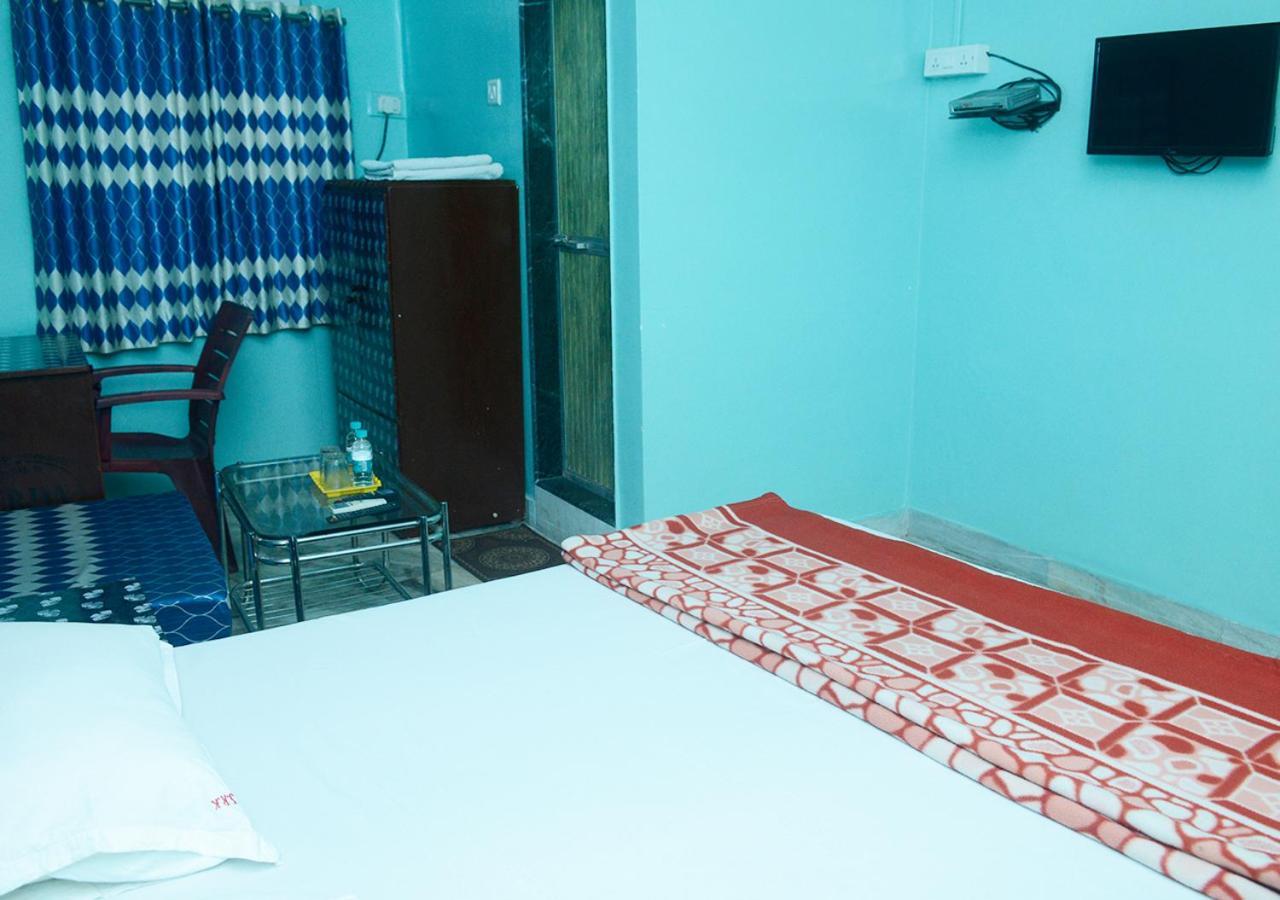Srk Hotel Мумбаи Экстерьер фото