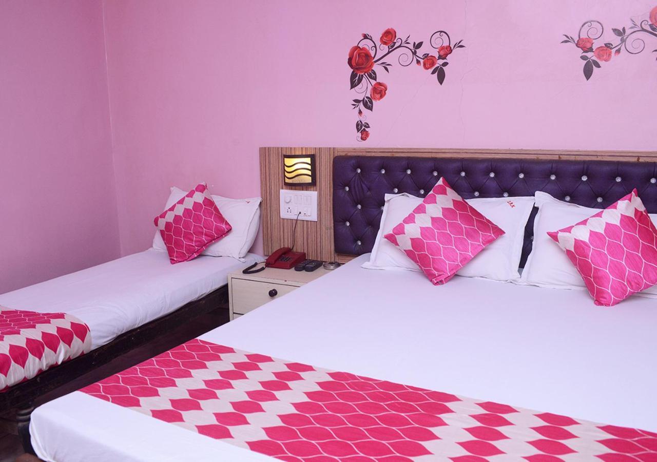 Srk Hotel Мумбаи Экстерьер фото